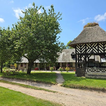 La Ferme Chevalier Hotel Equemauville Exterior photo