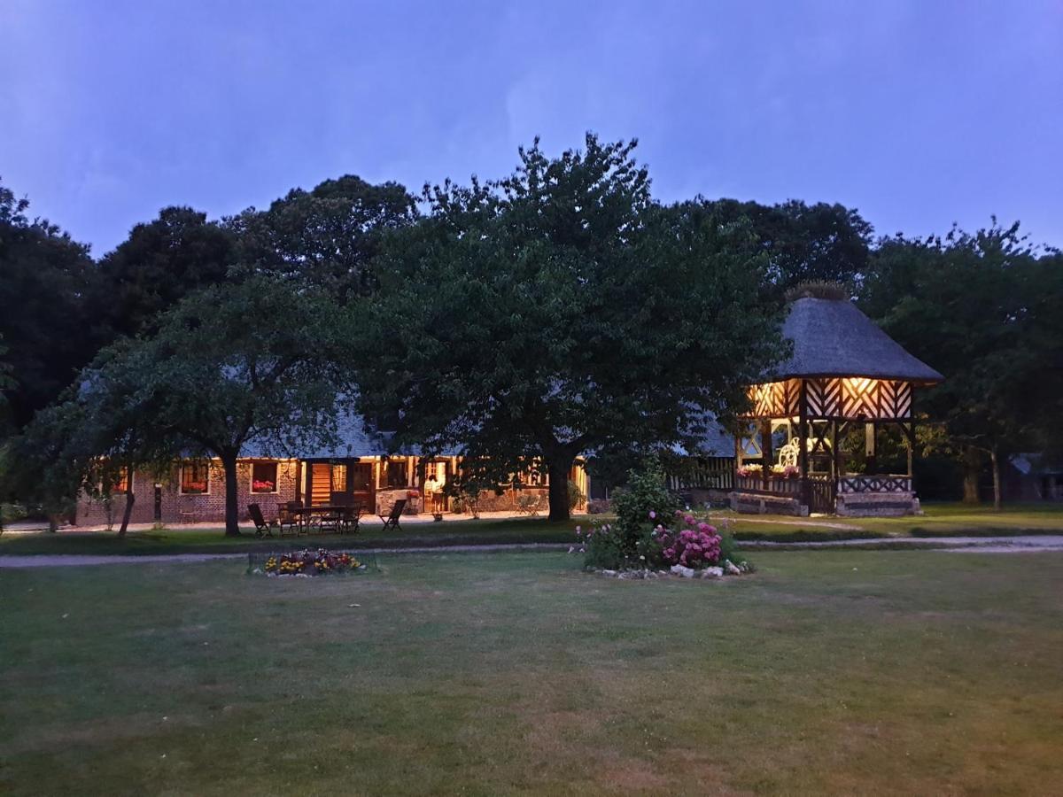 La Ferme Chevalier Hotel Equemauville Exterior photo